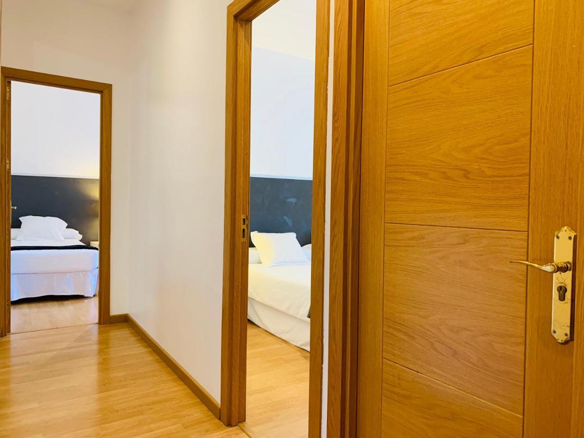 Super Balmes Guest House Barcelona Ngoại thất bức ảnh