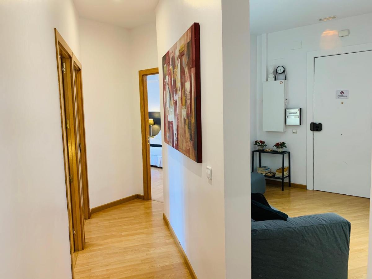 Super Balmes Guest House Barcelona Ngoại thất bức ảnh