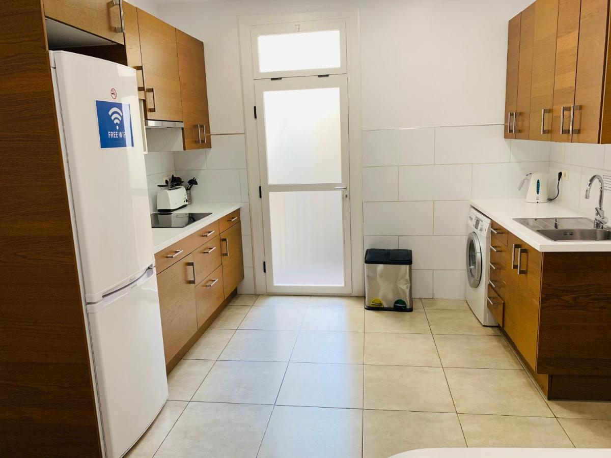 Super Balmes Guest House Barcelona Ngoại thất bức ảnh