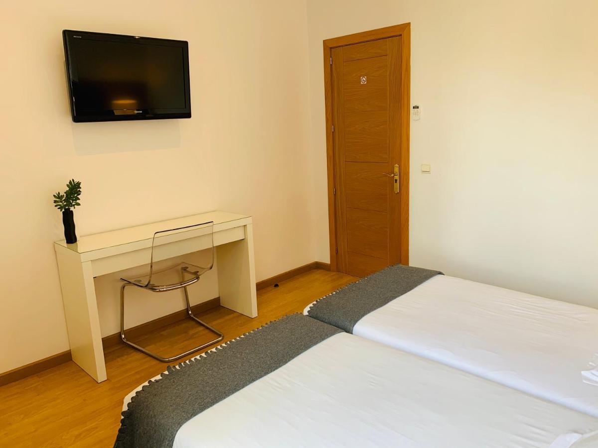 Super Balmes Guest House Barcelona Ngoại thất bức ảnh
